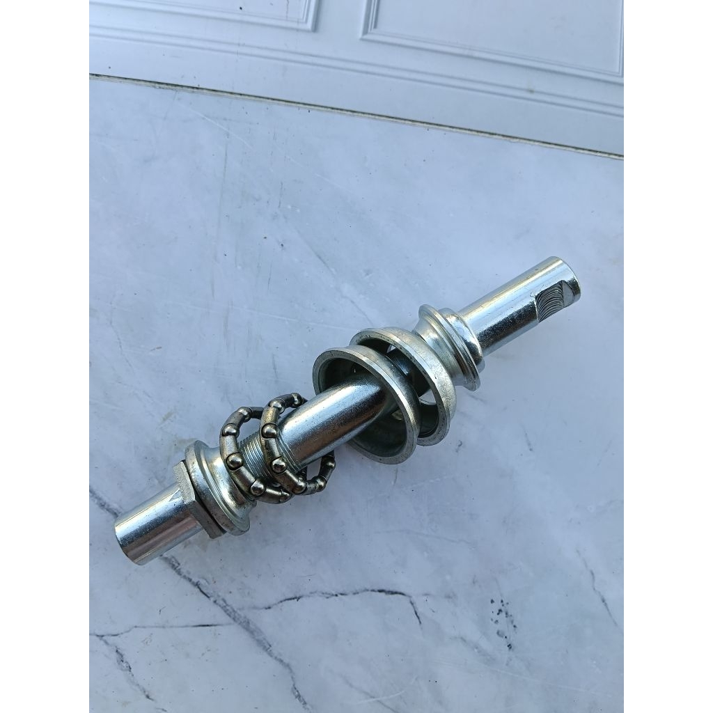 As Tengah sepeda - As tengah Gir keroncong cocok untuk sepeda onthel dan jengki