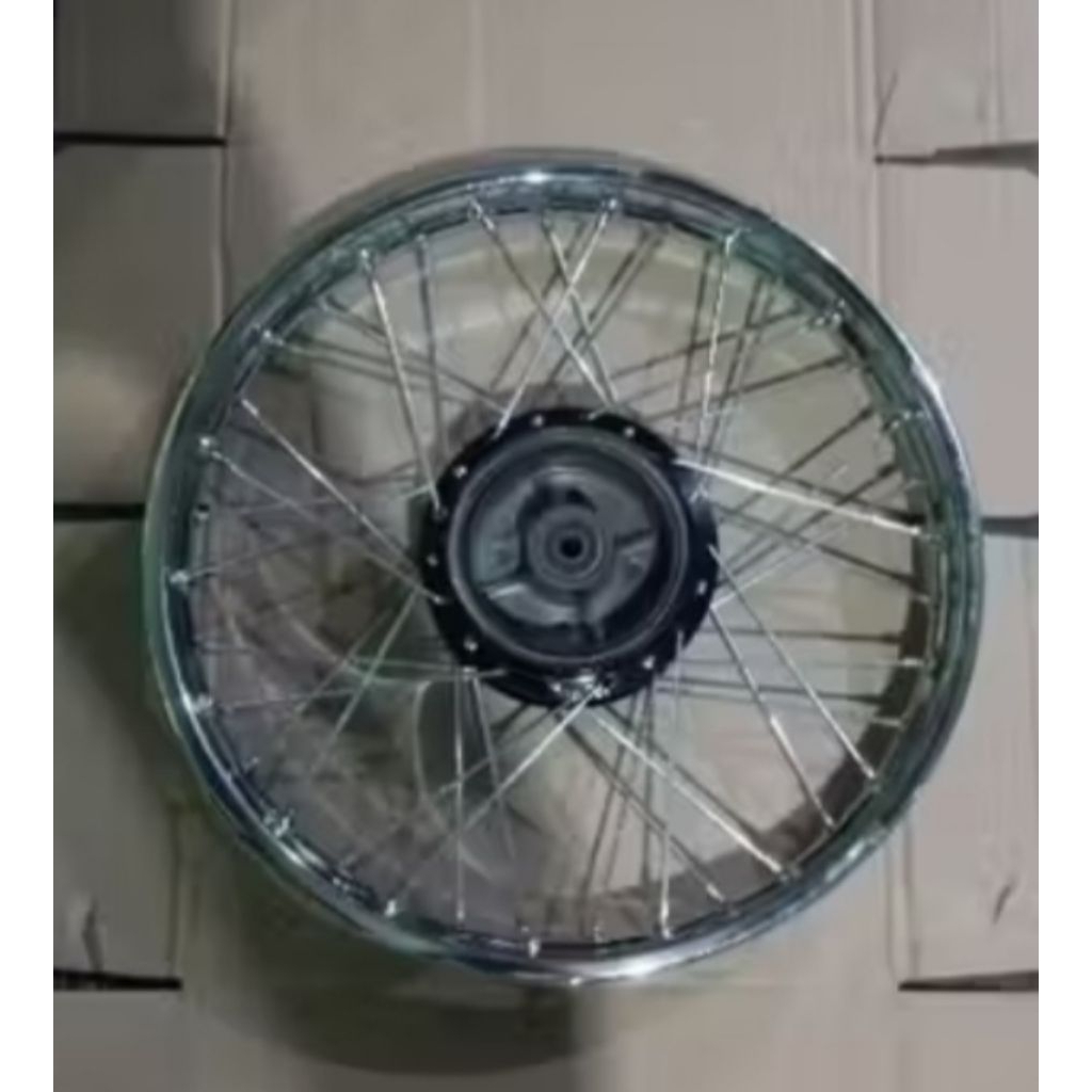 velg bagian belakang Yamaha fizr  Vega lama Zupiter tahun 2004 orginal