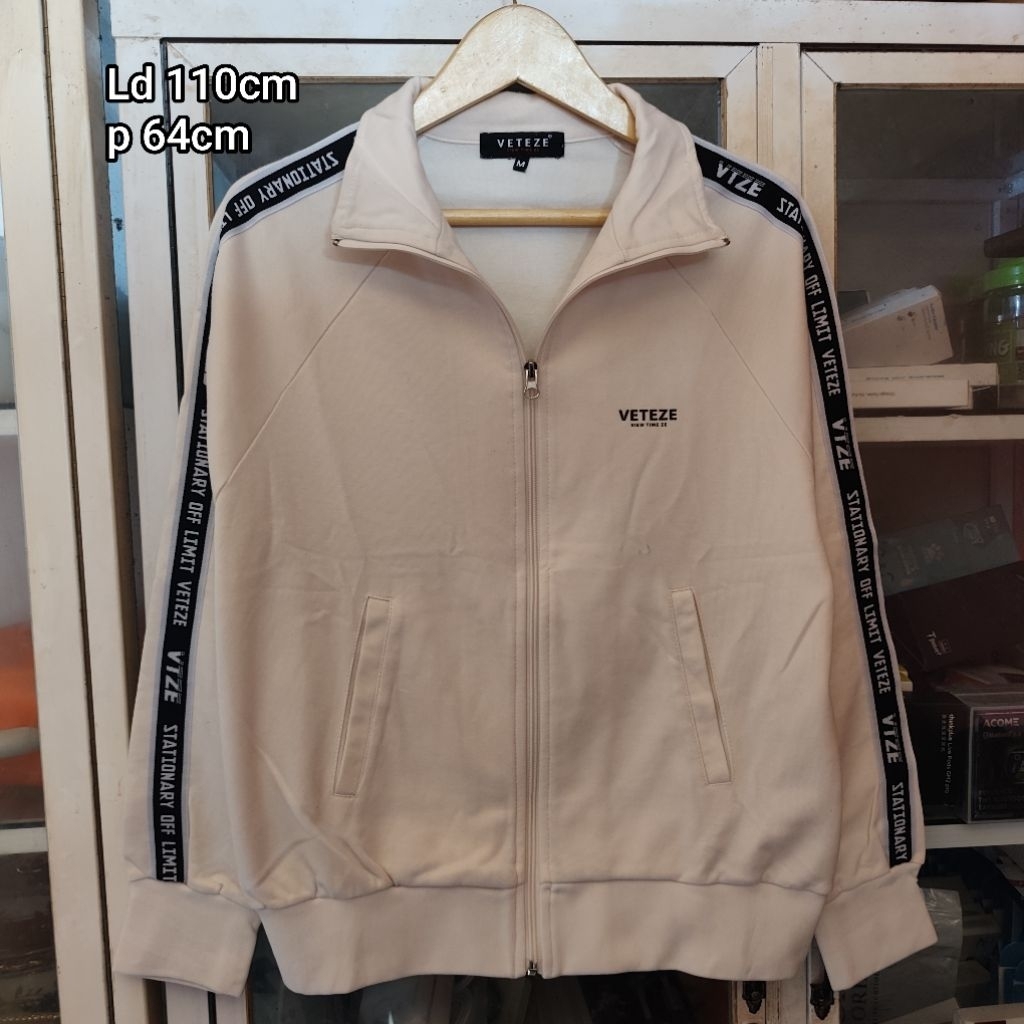 Tracktop Veteze taped