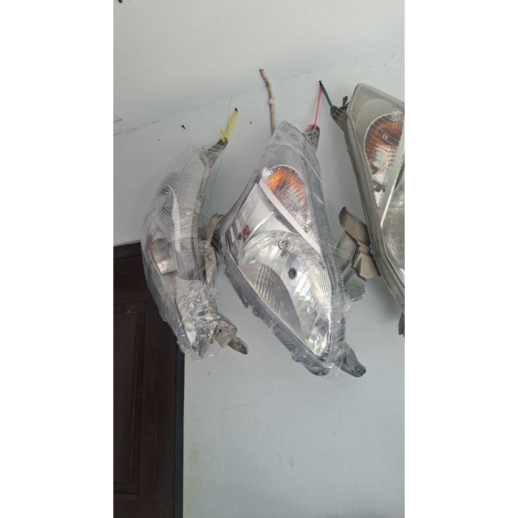 headlamp avanza xenia 2012 sampe 2015 RH