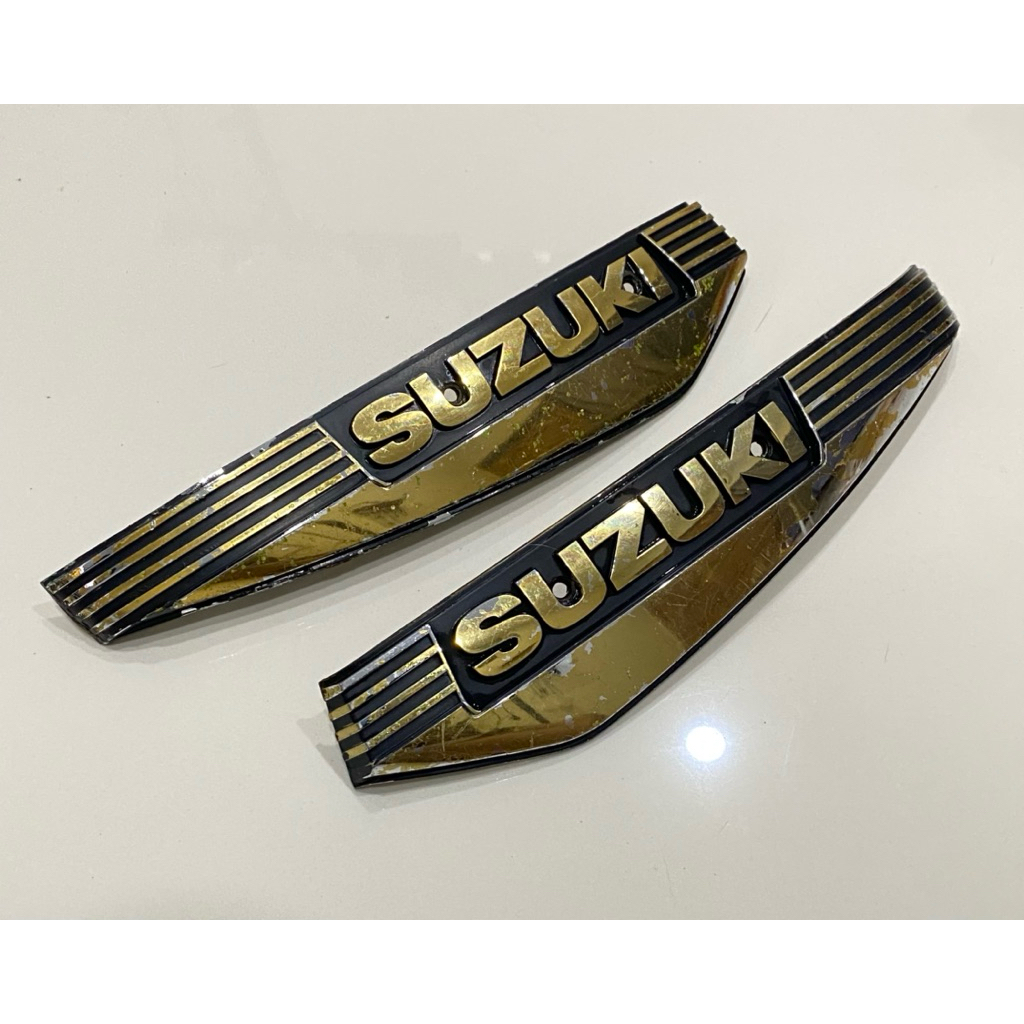 Emblem Tangki Suzuki RC100 original