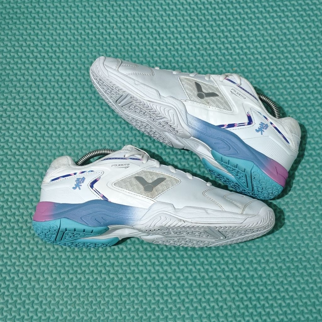 sepatu badminton Victor P9200TD new colour second original size 42