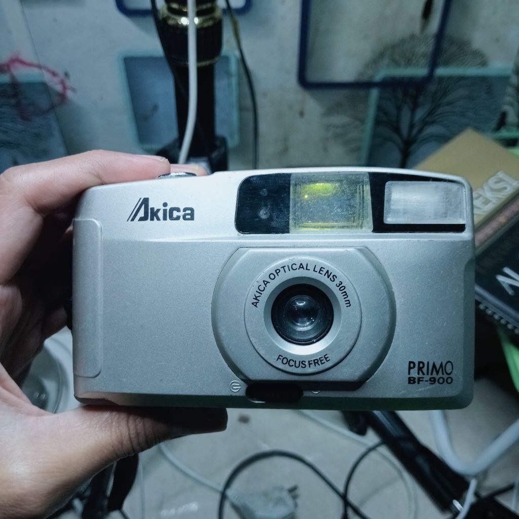 Kamera Akica Primo BF-900 gambling Flash nyala