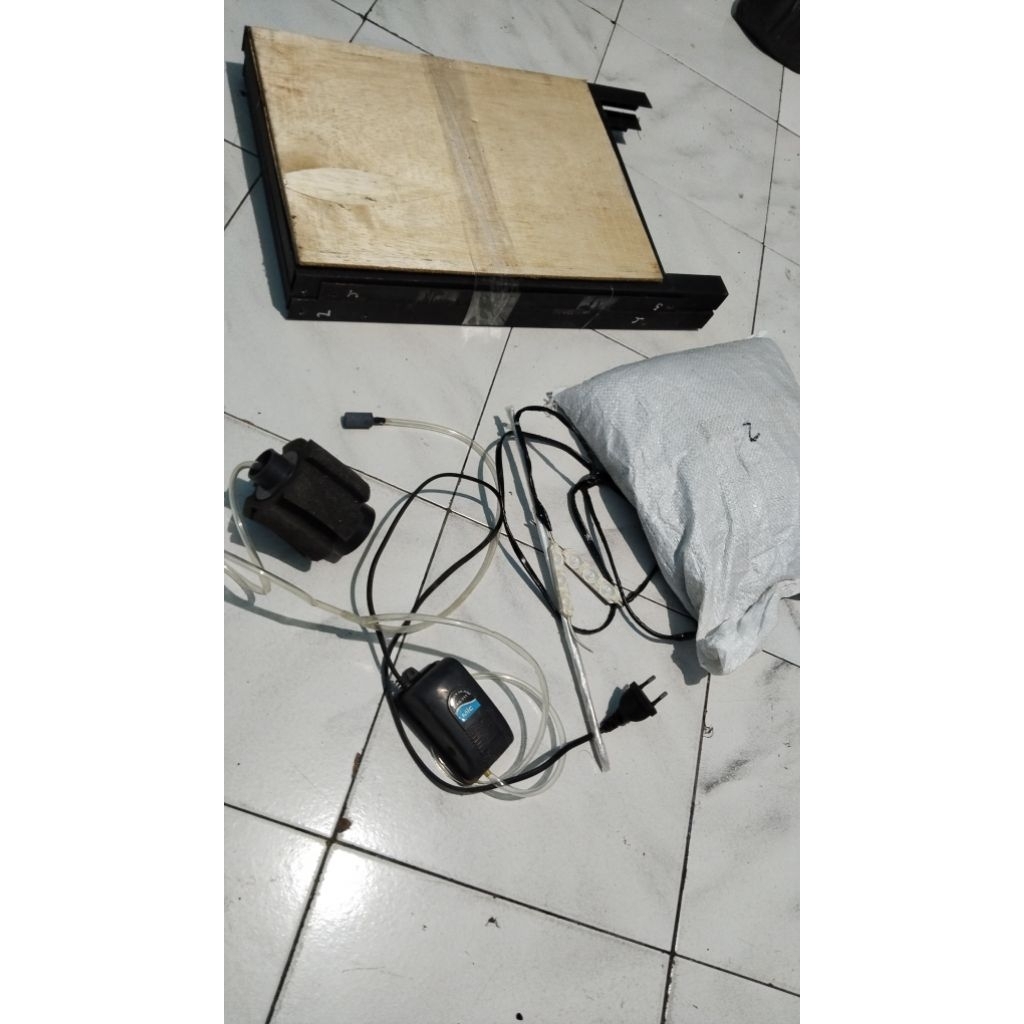 Rak Aquarium Besi Siku Tebal