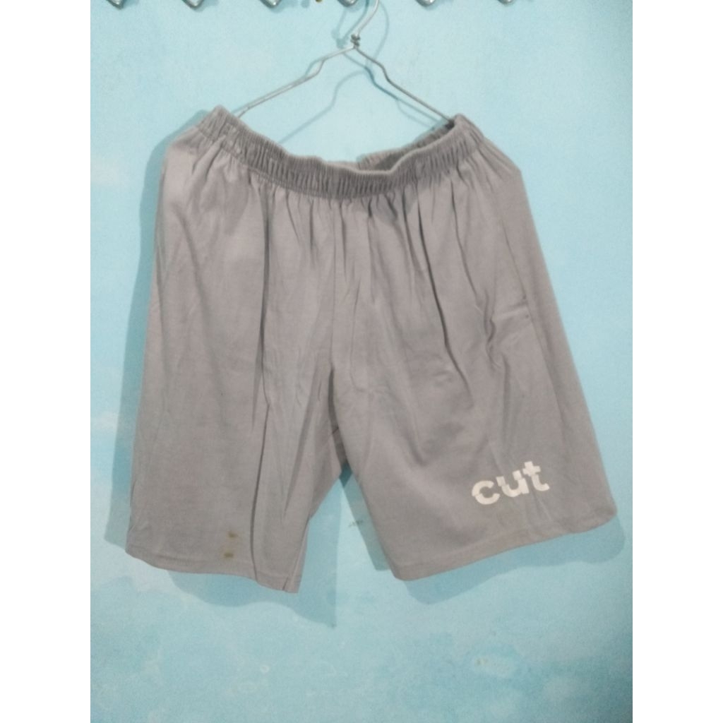 Preloved Celana Pendek Pria