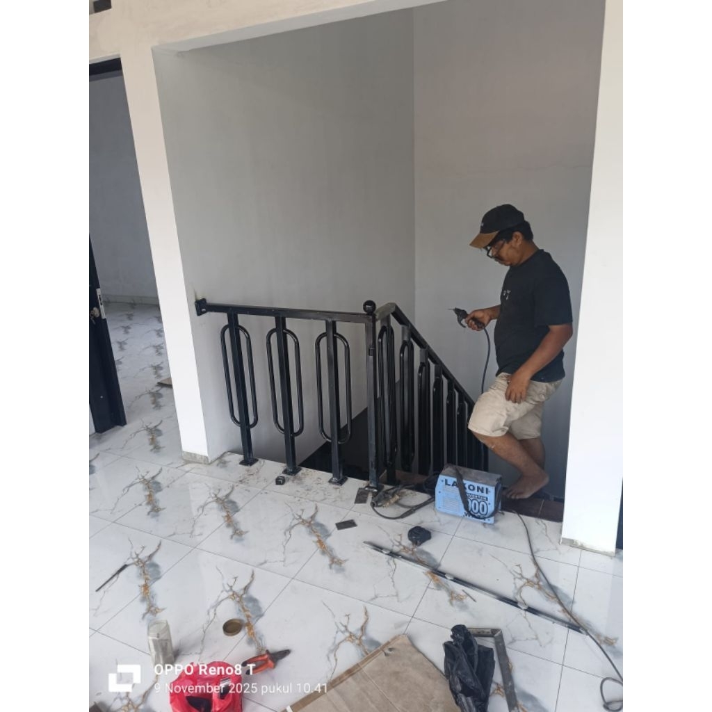 railing tangga pegangan anak tangga minimalis modern