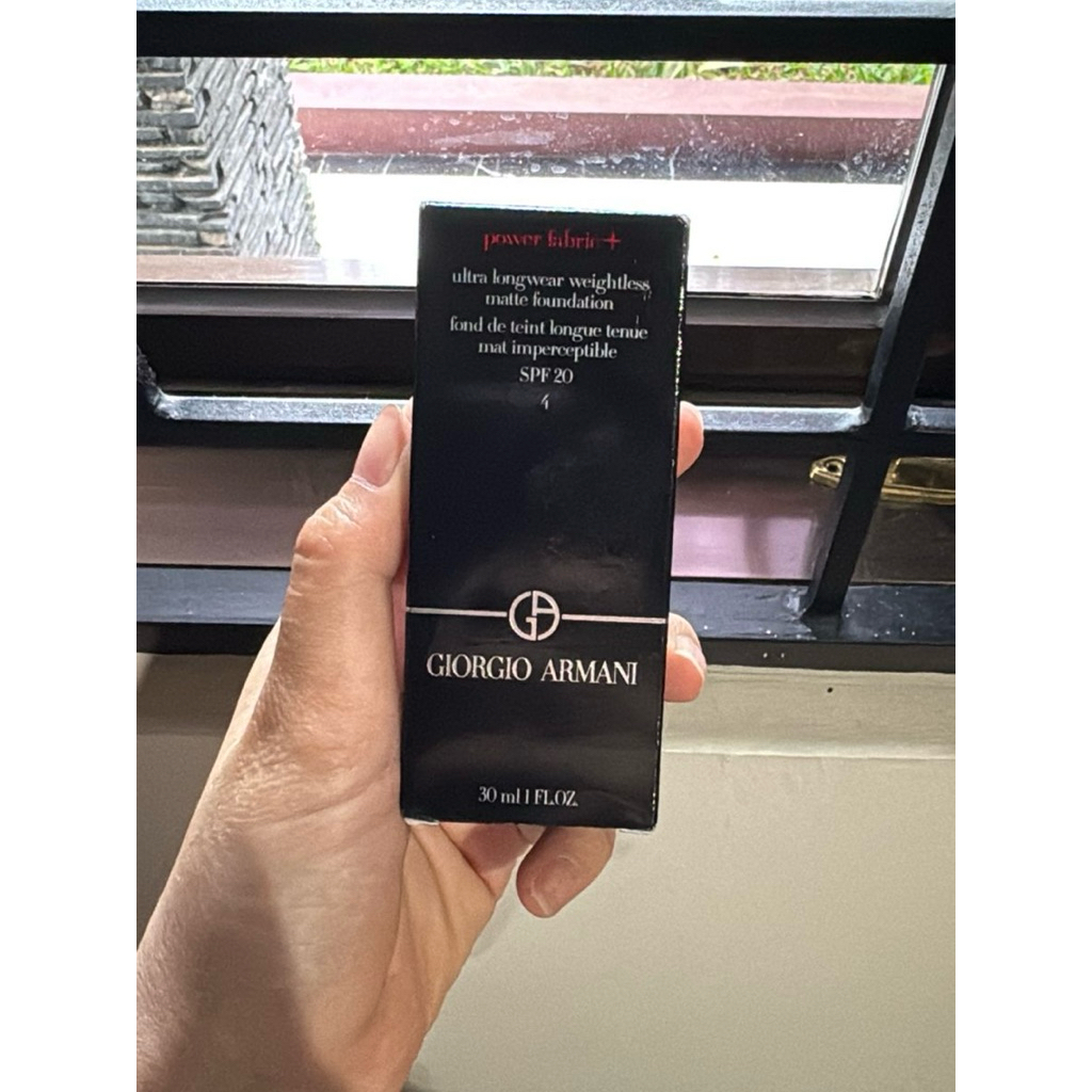 Giorgio Armani - Power Fabric Foundation