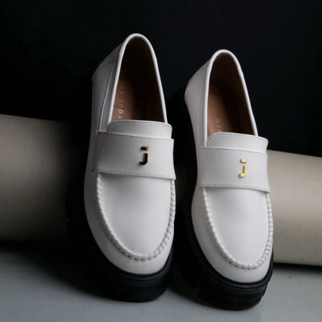 LOAFERS BY JODAN