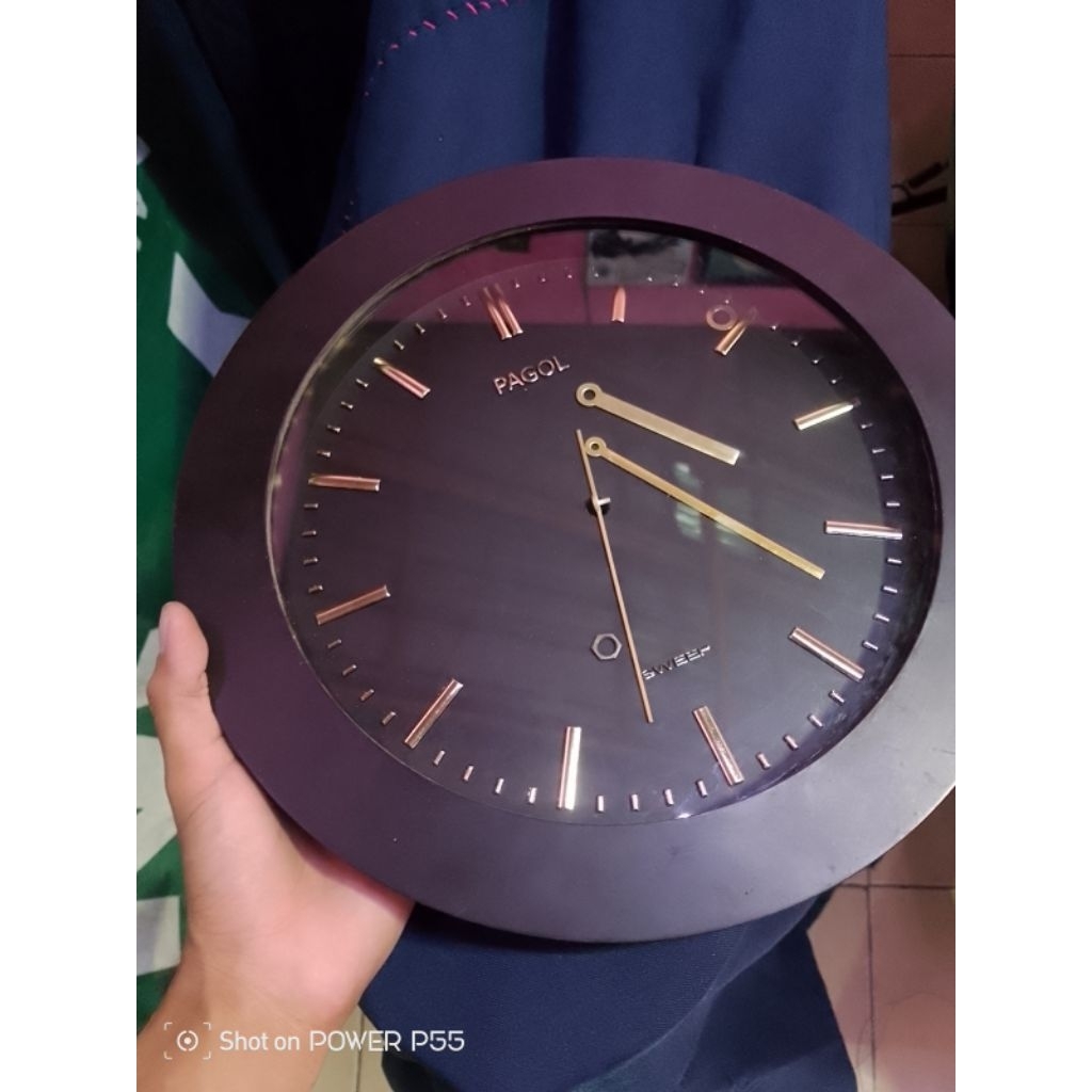 JAM DINDING MEREK PAGOL TAMPA MESIN JAM