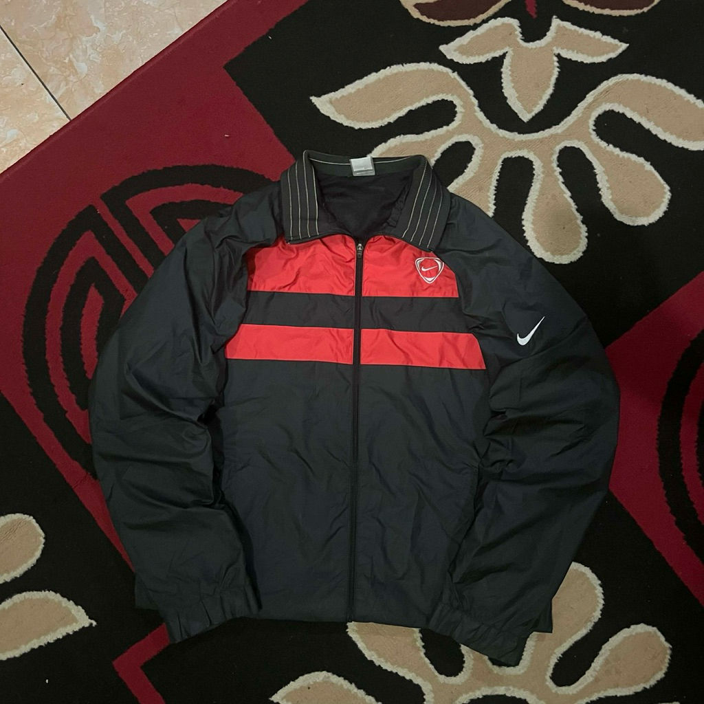 Jaket WB nike
