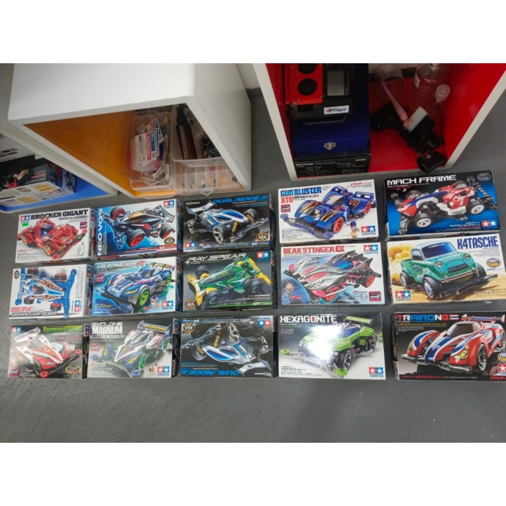 MOBIL TAMIYA KIT