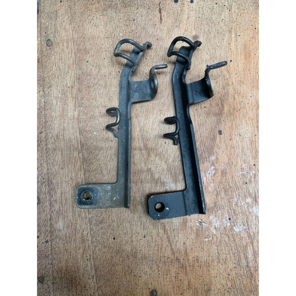 BREKET SELANG REM DEPAN SUPRA X125,KHARISMA ORIGINAL