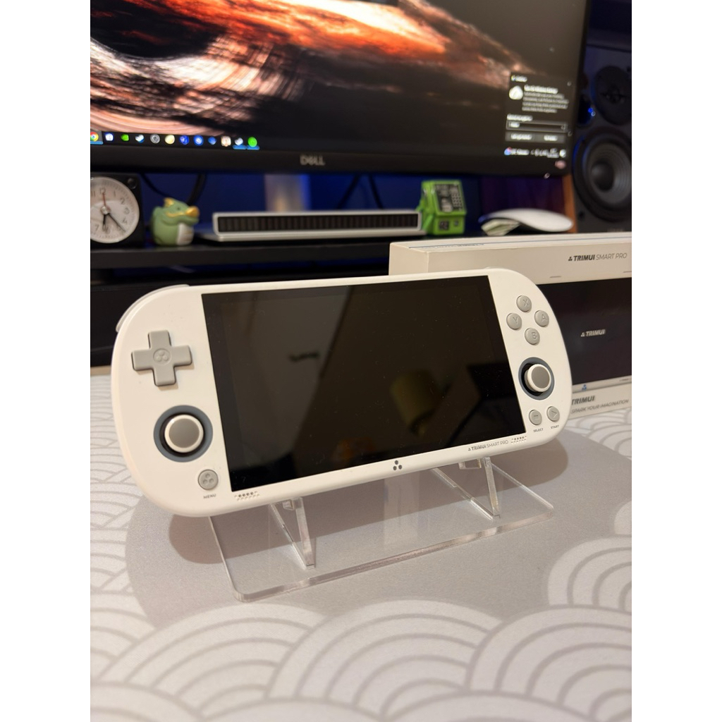 Trimui Smart Pro - White