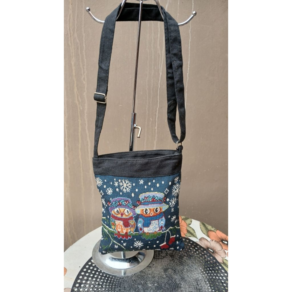 Tas selempang kecil burung hantu