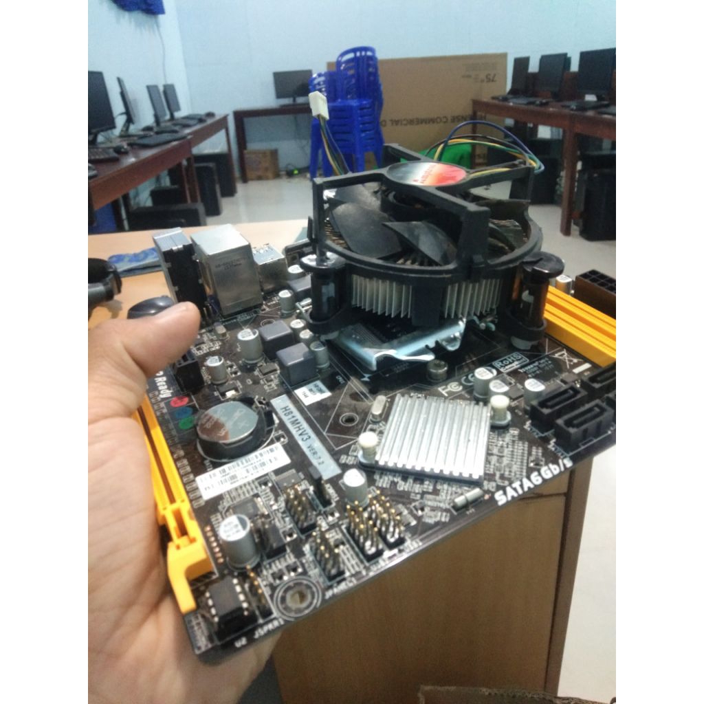 MOTHERBOARD PC terbaru GAMBLING