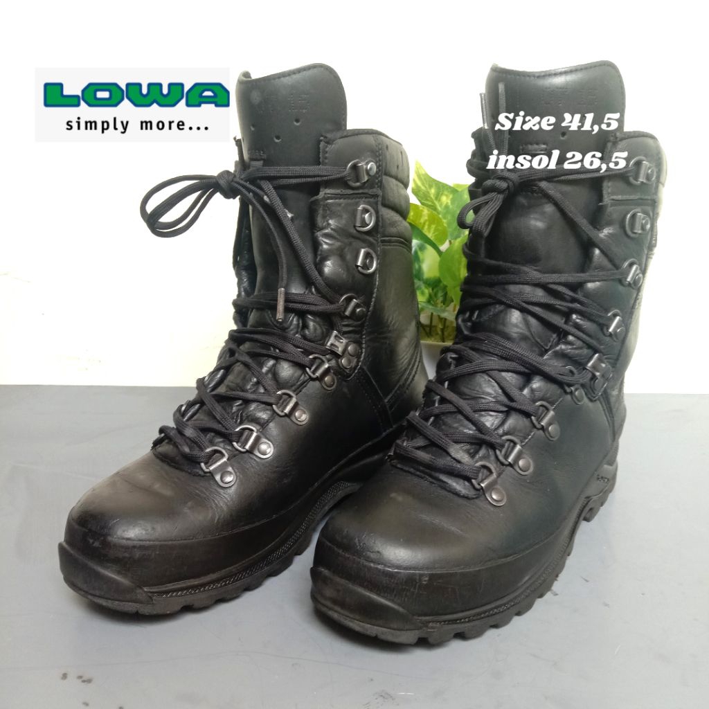 sepatu hiking LOWA HIGK