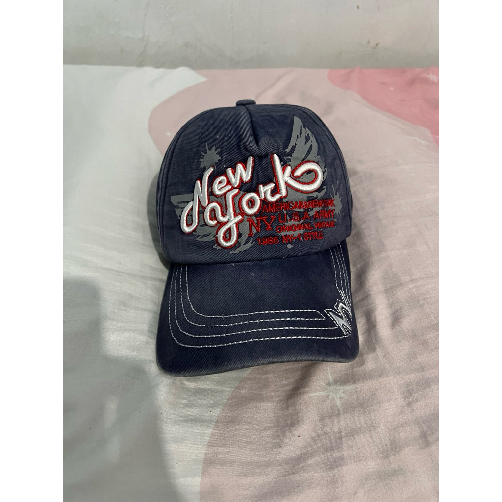 topi New York second original