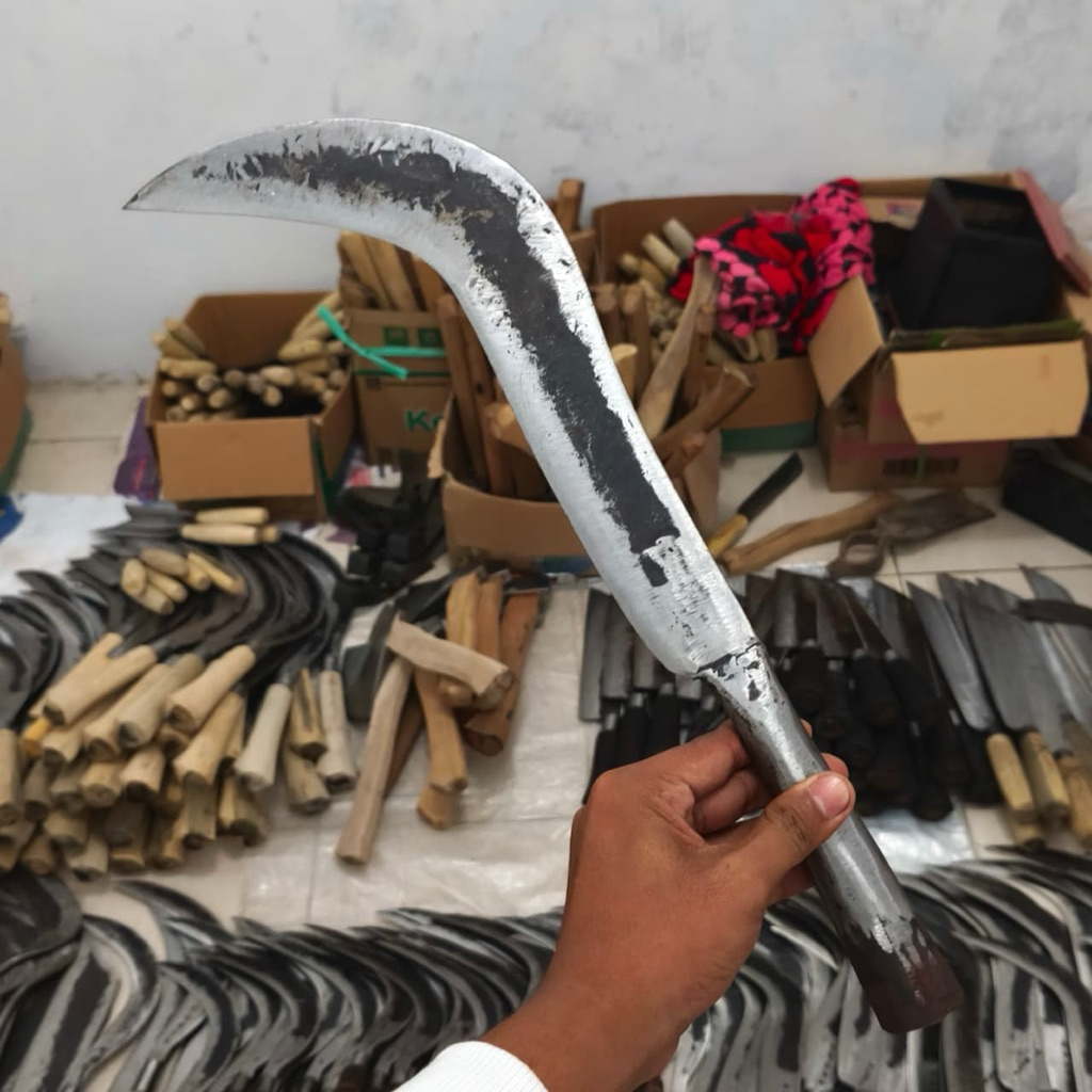 Alat Pemangkas ranting Ndorit Ranting Sabit pelong Gagang Besi Fulltang Baja Multifungsi