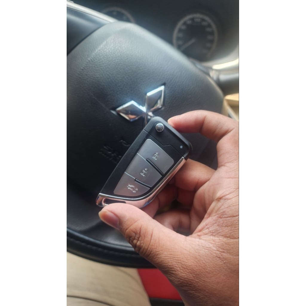 Kunci Remot Xpander Exceed & Pajero Exceed