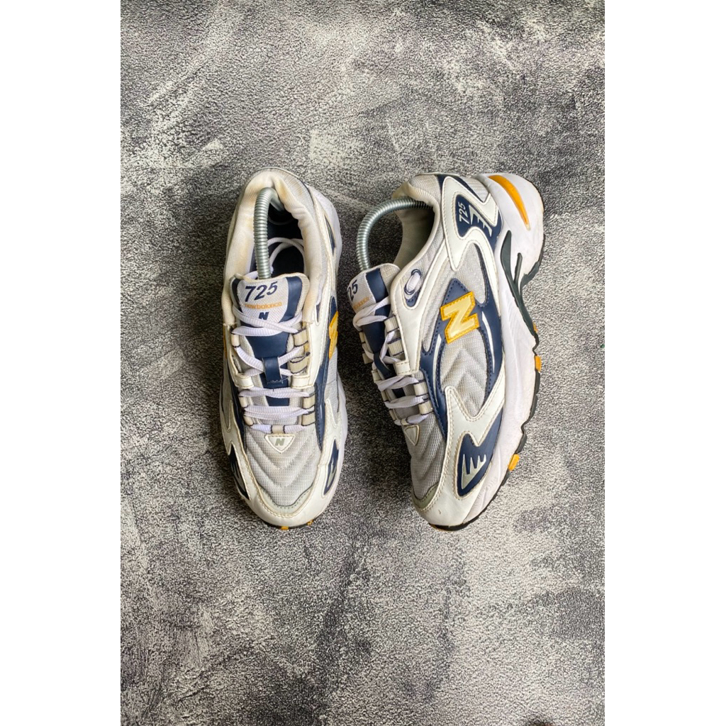 New Balance 725 Silver Navy Sneakers Preloved Size 40