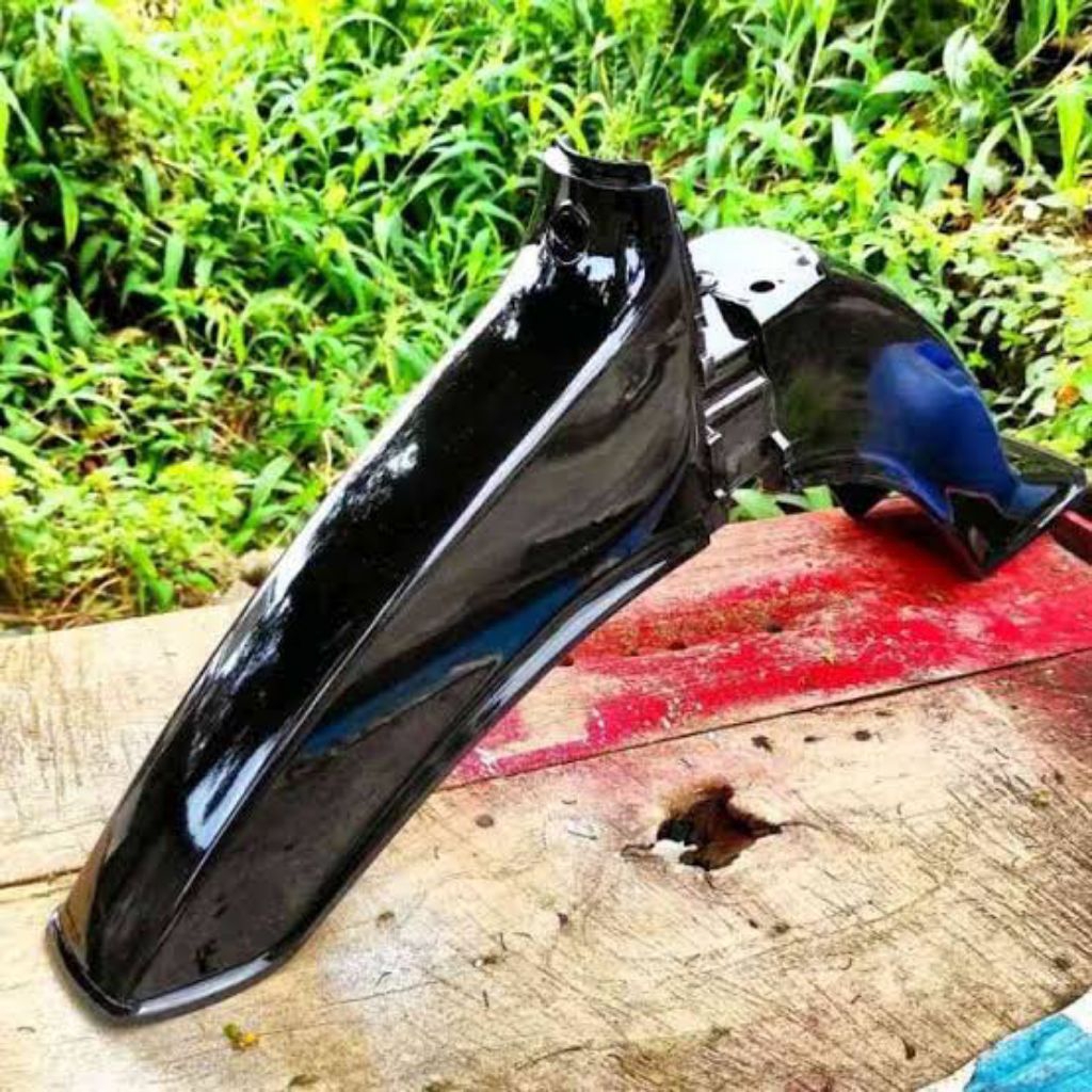 Slebor Depan Suzuki Rc 100 / Rc Bravo Hitam Glossy