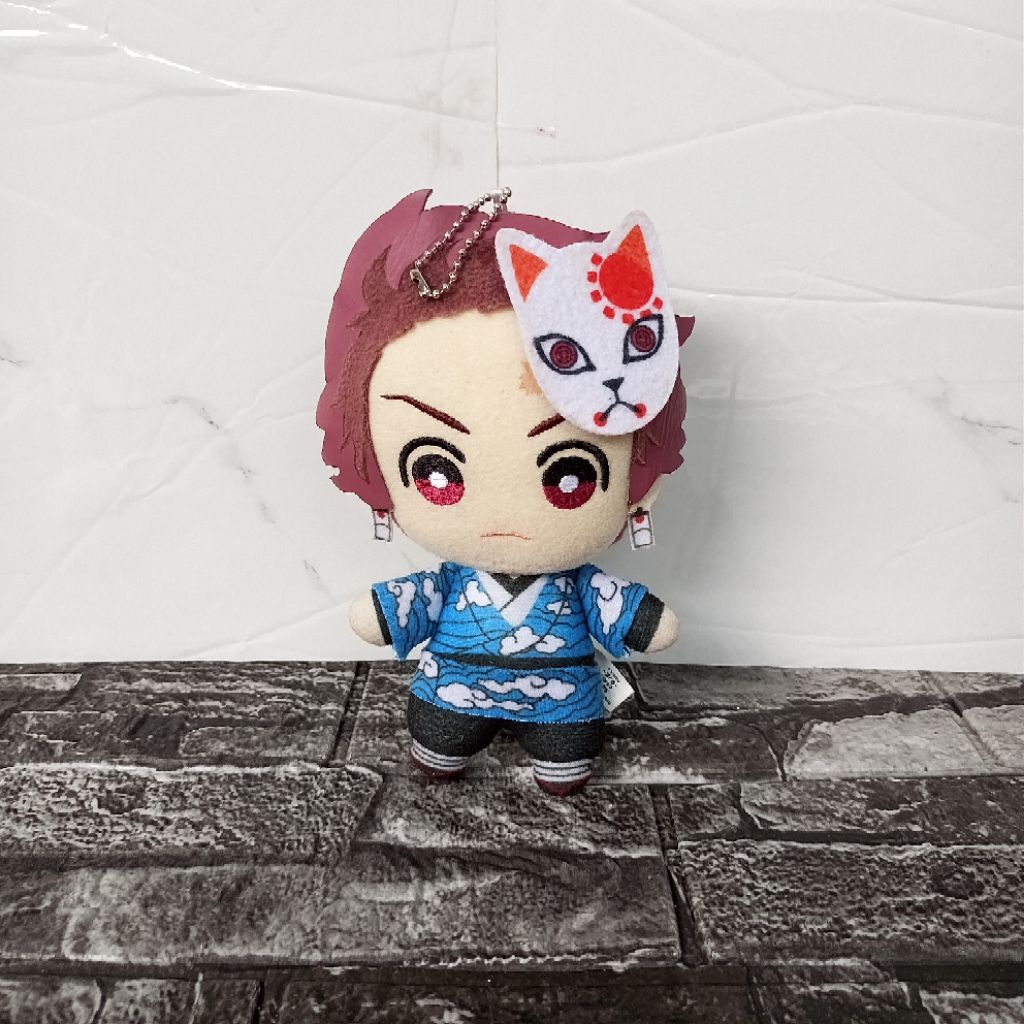 BONEKA KIMETSU NO YAIBA : DEMON SLAYER TANJIRO KAMADO SERI TRAINING UROKODAKI TOMONUI / OFFICIAL MER