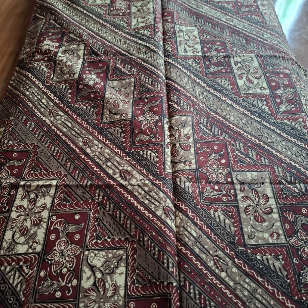 Kain Batik Lereng Seling Bata Merah Maroon Rok Kemeja Selendang