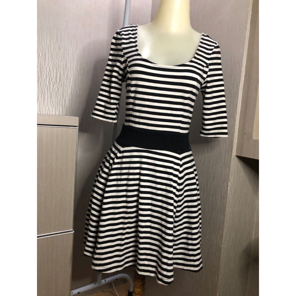 Guess stripe dress wanita premium preloved formal casual