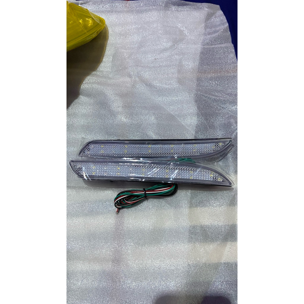 LAMPU REFLEKTOR MIKA CLEAR JAZZ GE8 / LAMPU BEMPER BELAKANG