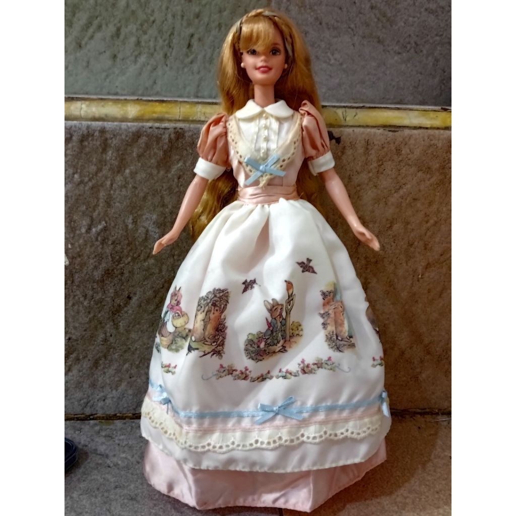 vintage the tale of Peter rabbit Barbie doll collector edition 1966