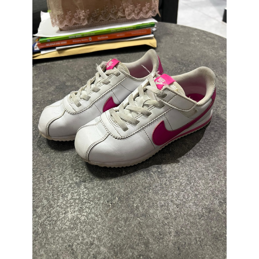 sepatu anak nike preloved