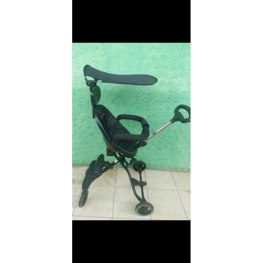 Stroller exotic preloved dengan Frame Alloy Ringan, Mudah Dilipat