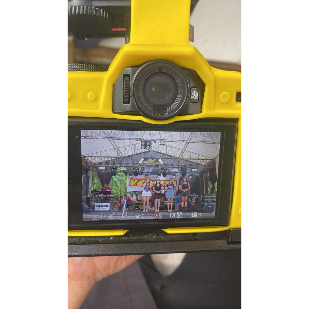 FUJIFILM XT20 BEKAS BAIK FULL SETT