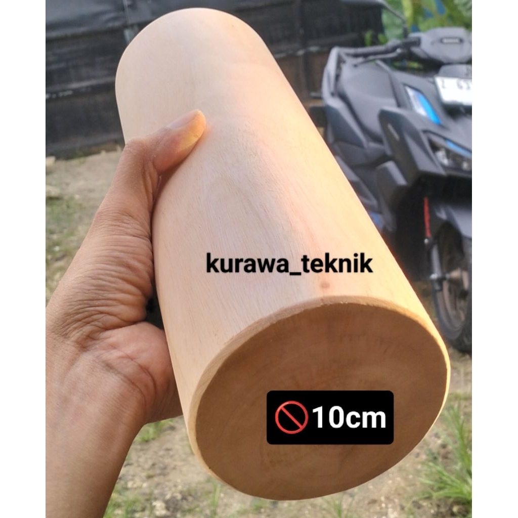 Kayu bubut mulus bulat sempurna tidak bergelombang diameter 10cm