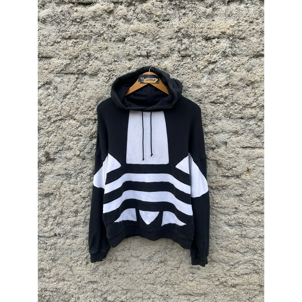Adidas Big logo