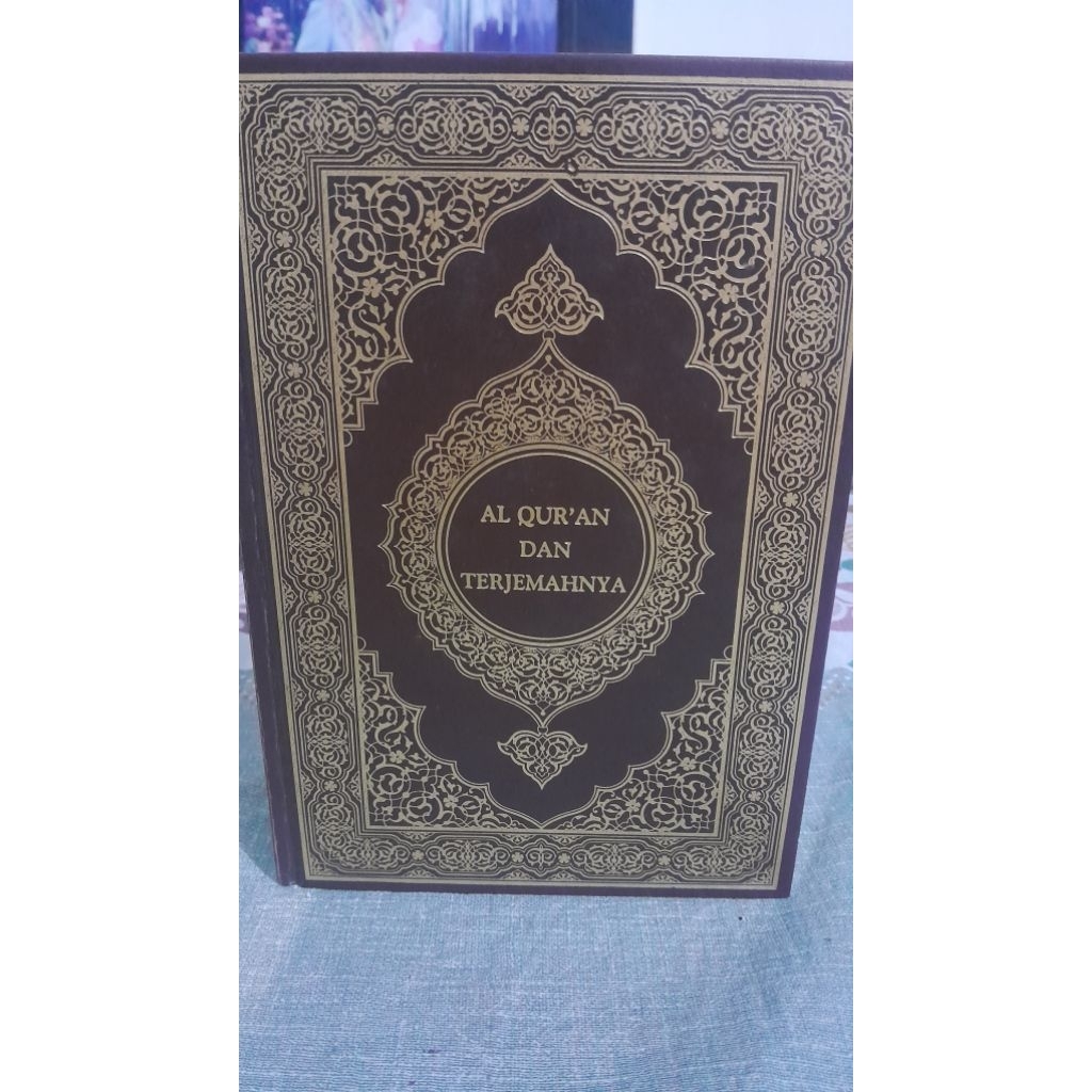 [baca deskripsi] preloved mushaf madinah terjemahan indonesia al-qur'an dan terjemahannya