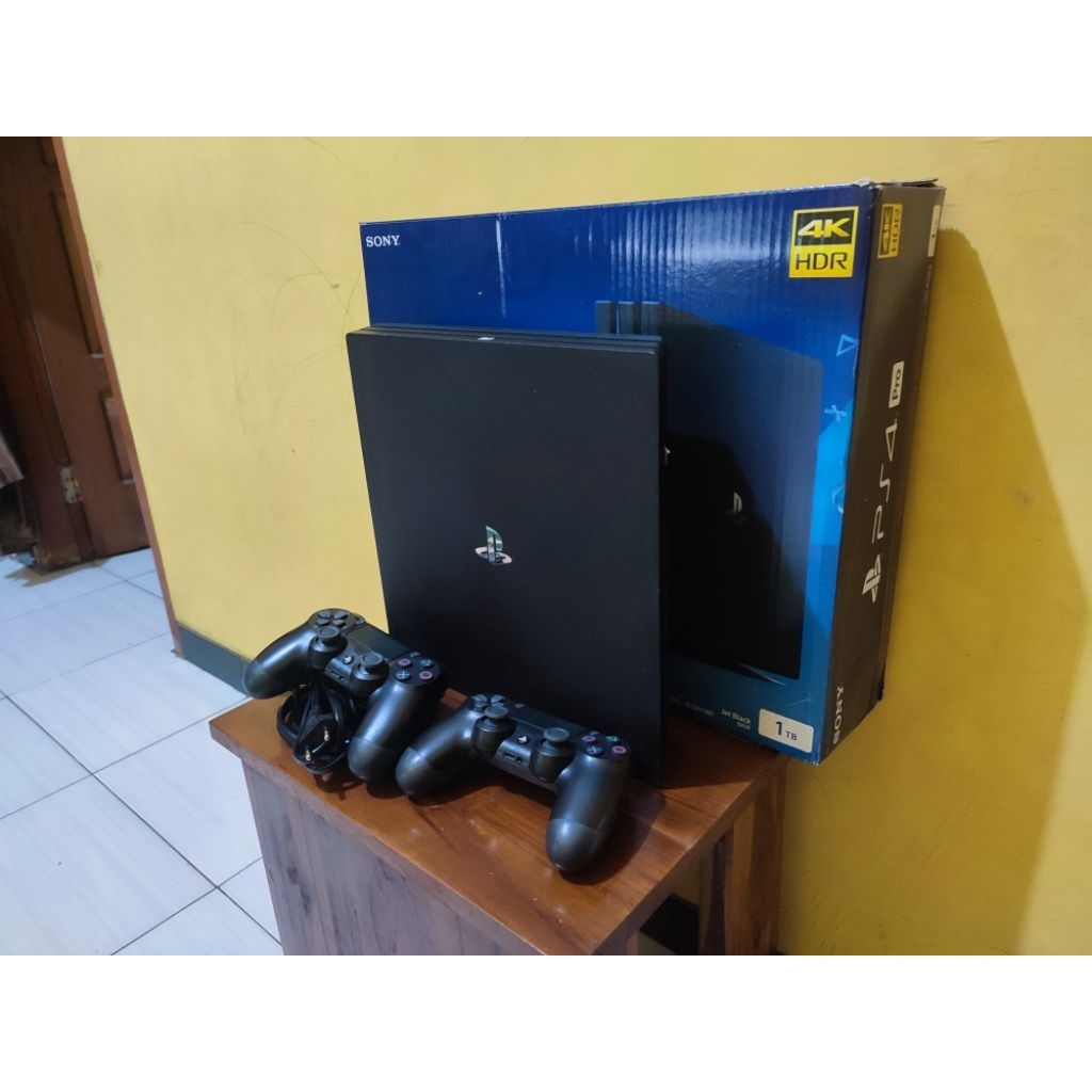 PS 4 PRO ORIGINAL SERI 72
