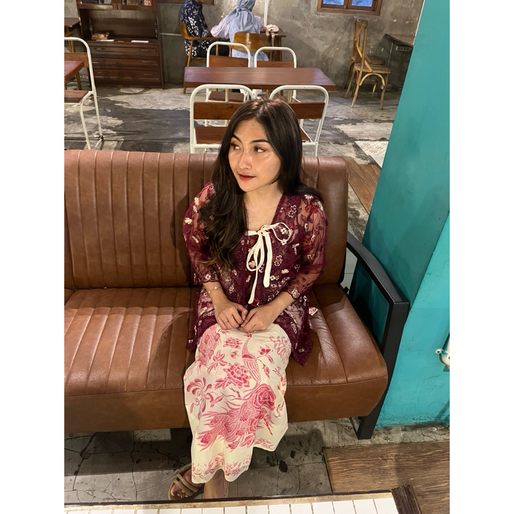 Sewa Kebaya Maroon bukan Jaleela ~ include rok 129k