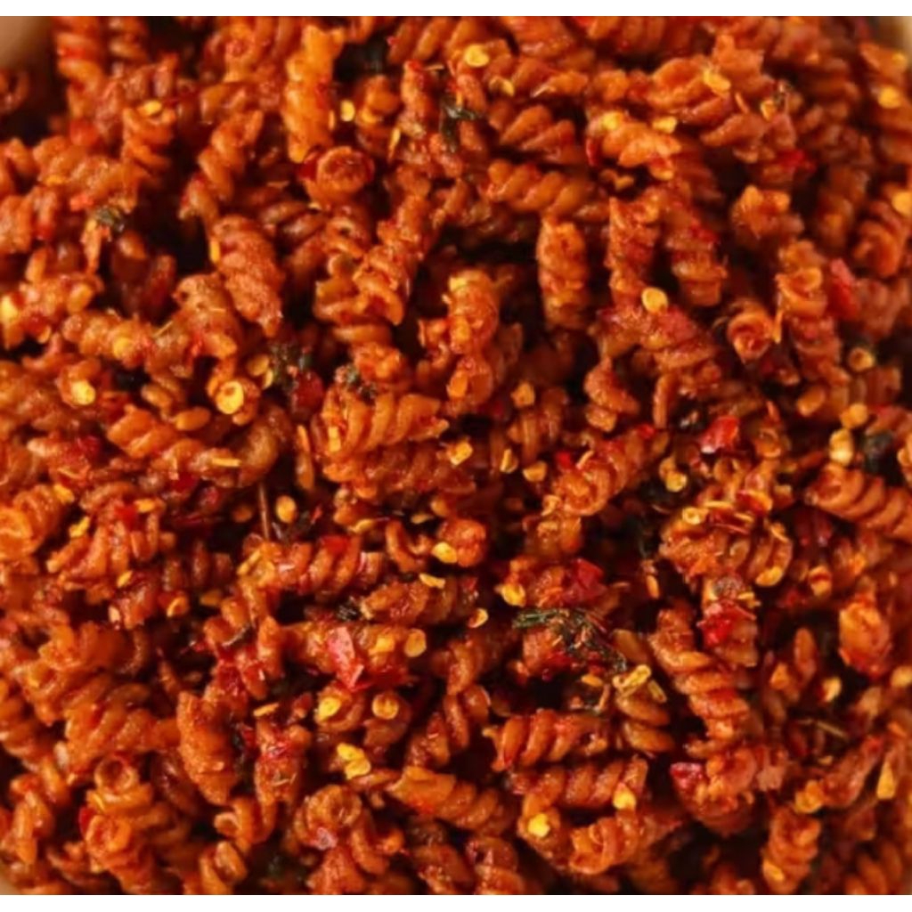 Makaroni spiral/makaroni ulir kering pedas daun jeruk kemasan 500gr.