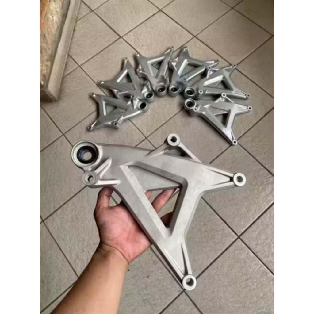 SWING ARM HONDA VARIO 125 NEW ORIGINAL COPOTAN