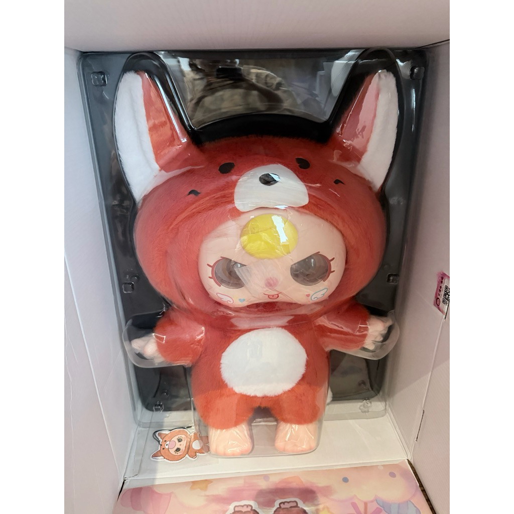 baby three Fox 1000%