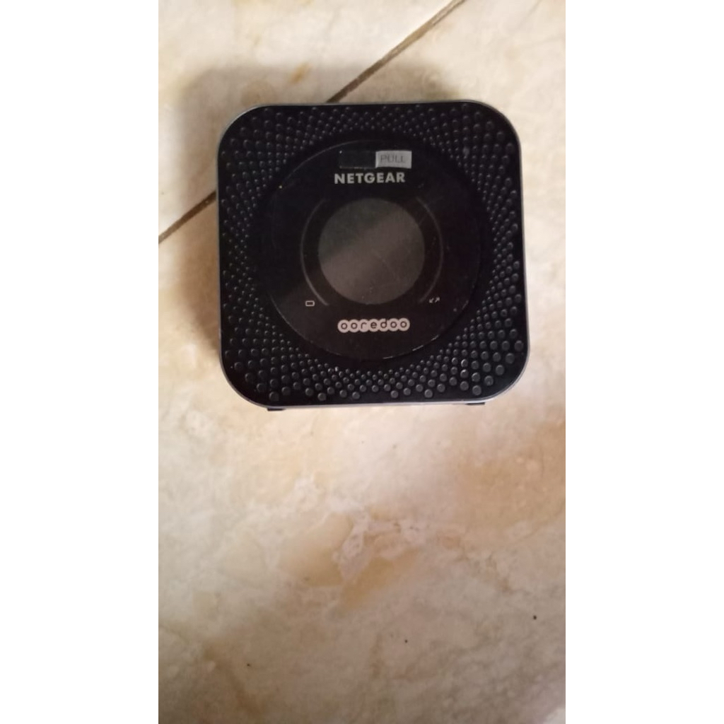 Netgear M1 (MR1100) cat 16