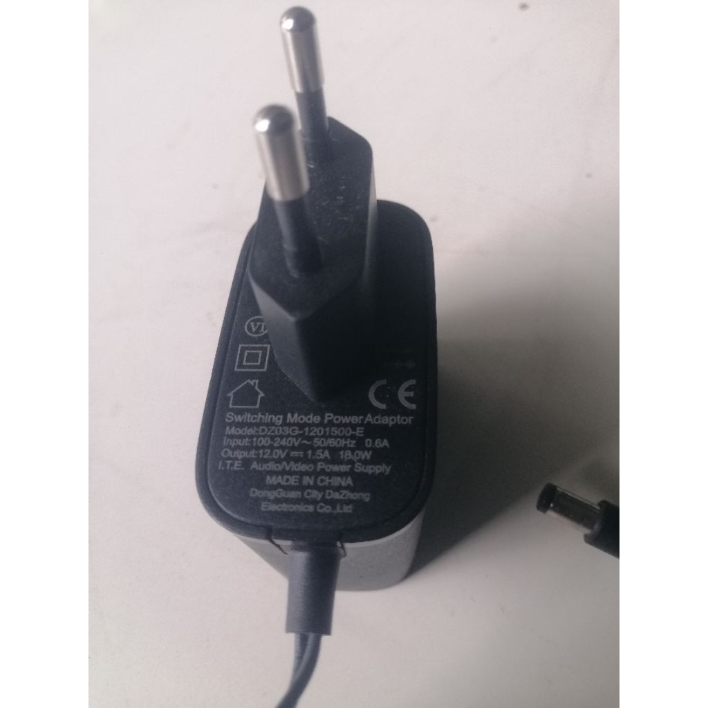 Adaptor bekas normal,12v 1.5a