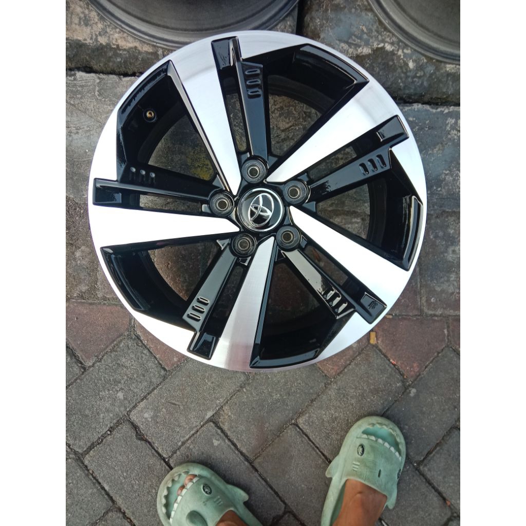 velg serep (tanpa tutup dop) ori Rush GR R17 pcd 5*114