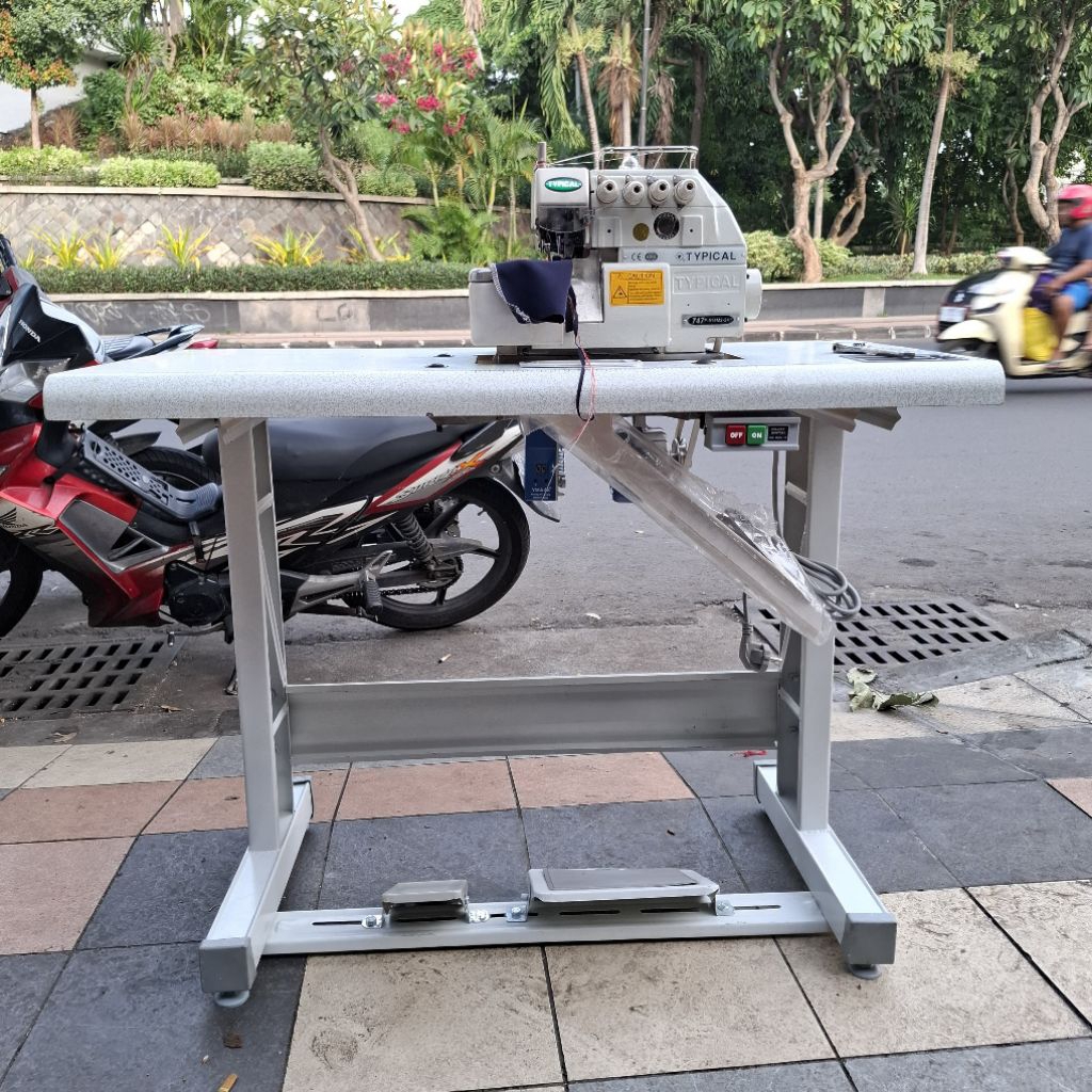 Mesin Obras B4 Typical Import 747  / 757  Benang 5 SEKEN Komplit