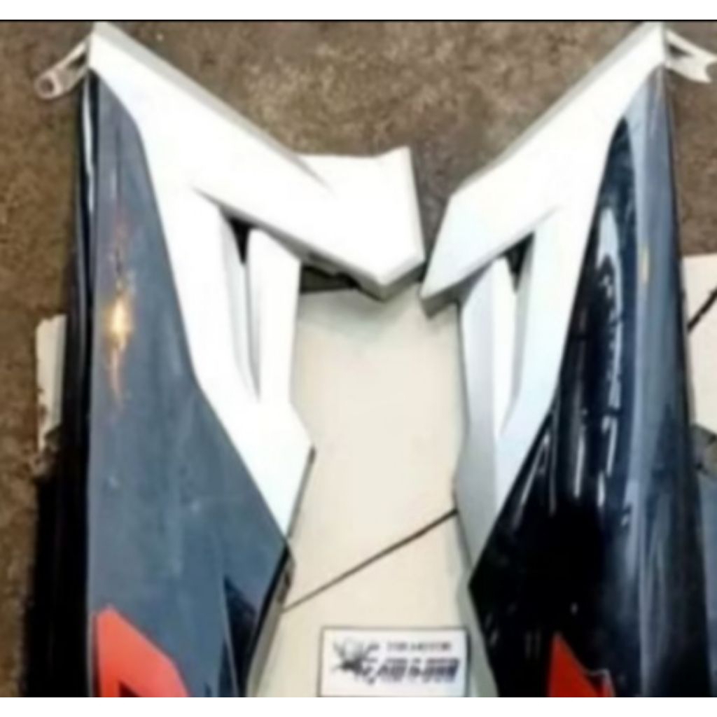 cover sambungan tengah body belakang kanan kiri original yamaha jupiter mx king 150 2pv bekas
