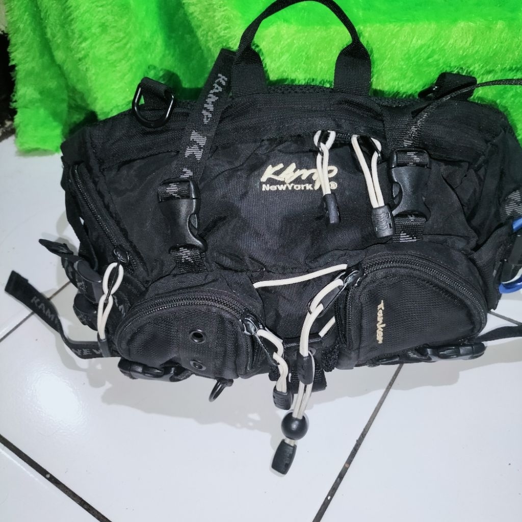tas outdoor.waistbag brand KAMP.bekas.ada minus.baca deskripsi