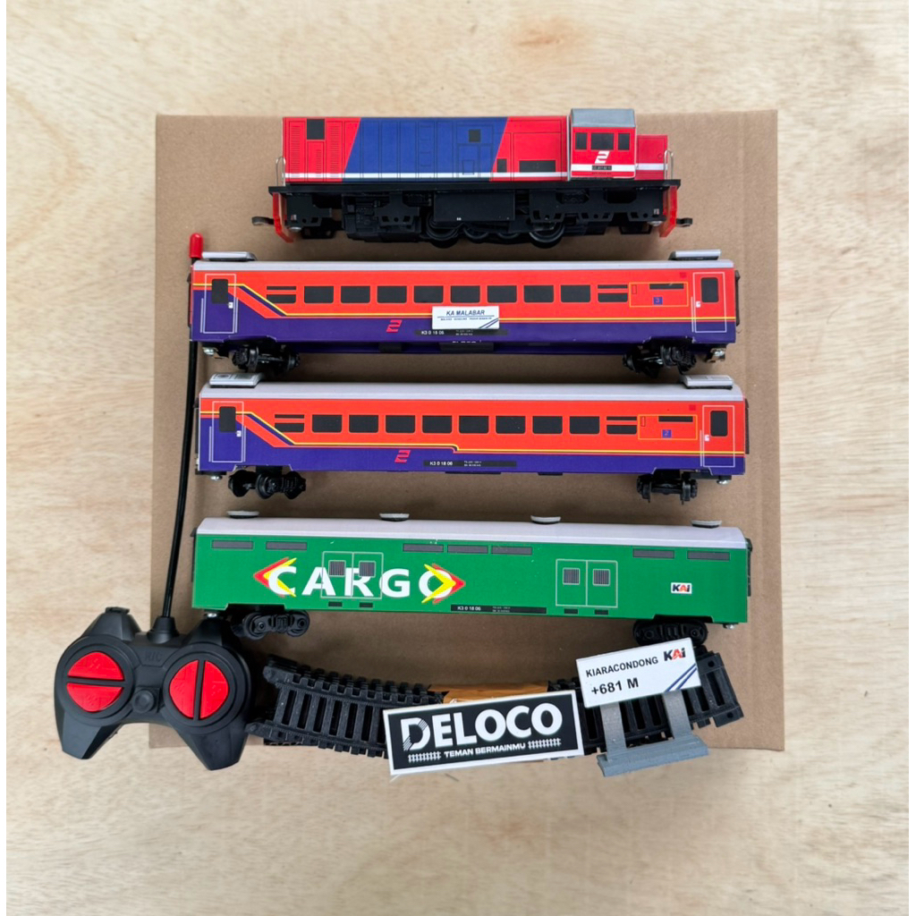 paket Rangkaian murah Mainan Kereta Api Indonesia,Lokomotif RNB perumka ,2 gerbong ekonomi era perum