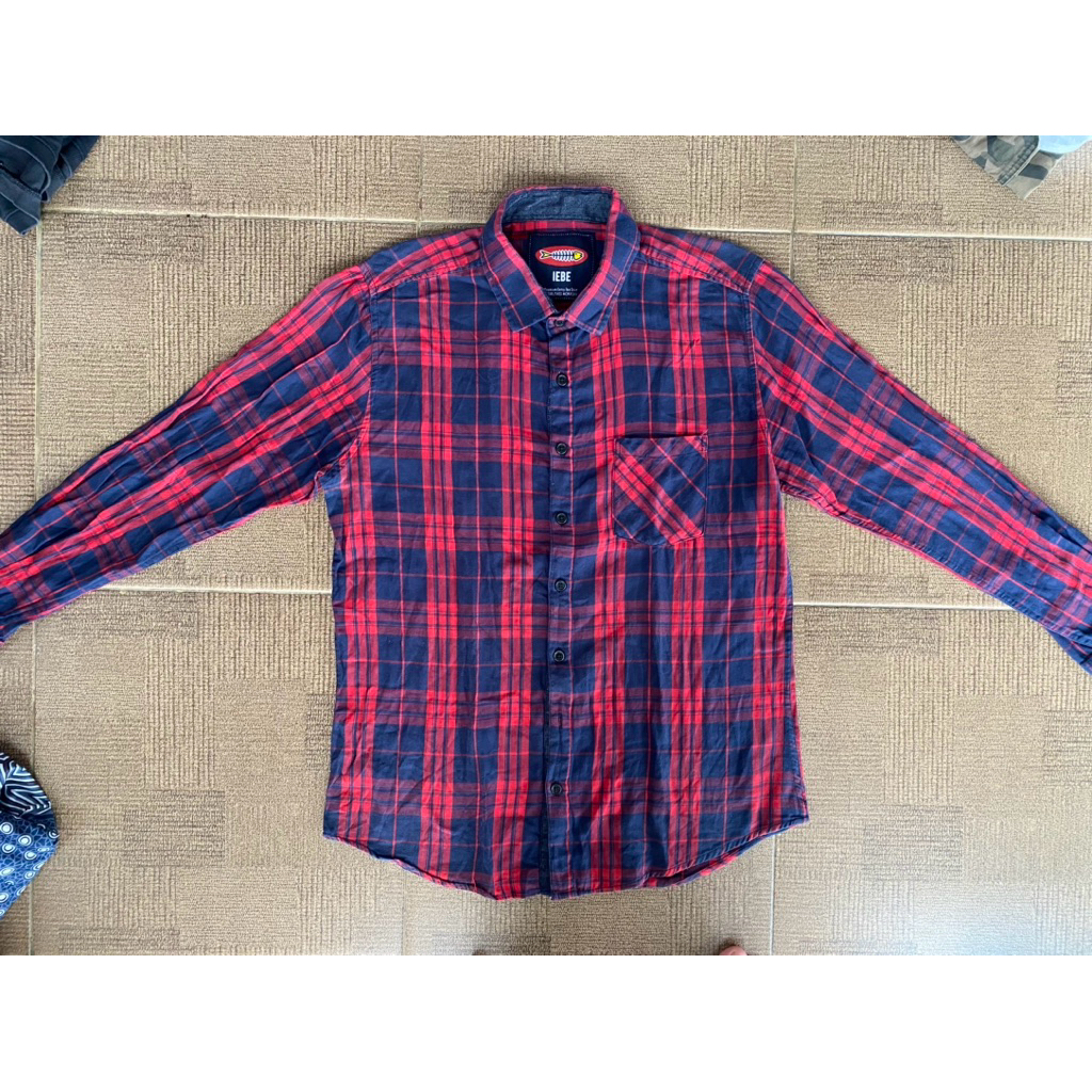 Preloved Kemeja Pria Iebe