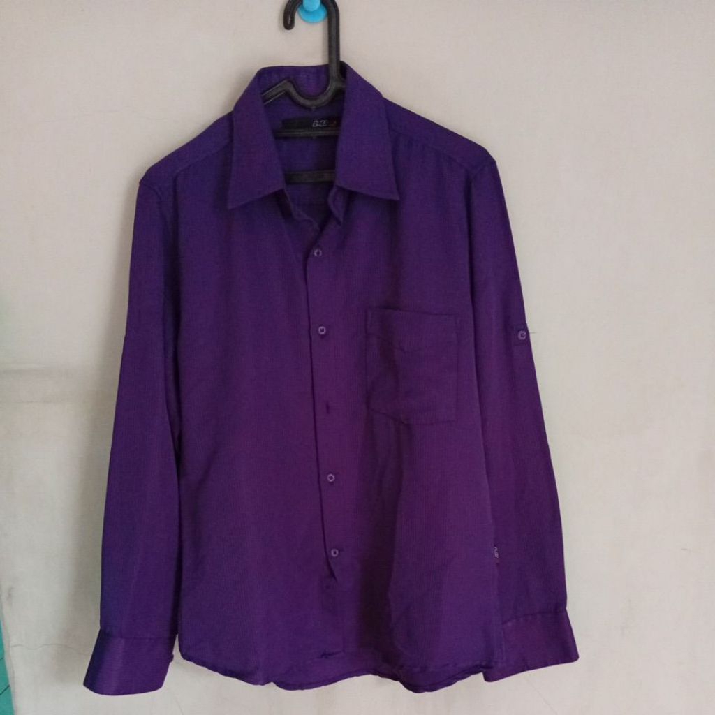 Preloved Dewasa - Kemeja Pria LR2 Dark Purple